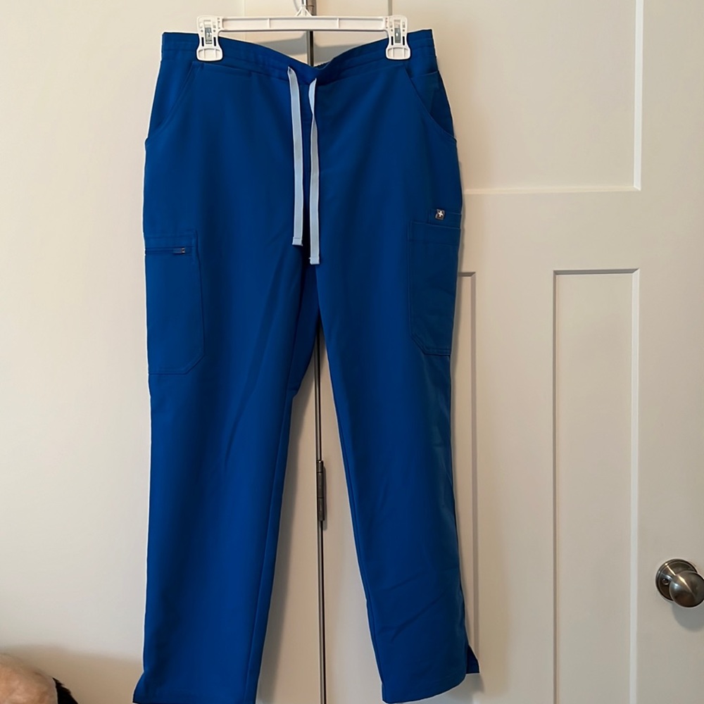 Figs scrubs